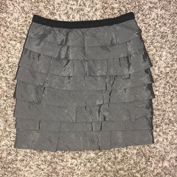 Grey mini skirt ! Super cute - Picture 5 of 7
